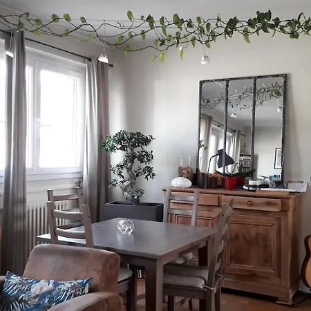 Chaleureux Proche De La Daire